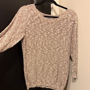 Old Navy Women's Sweater in Beige and White